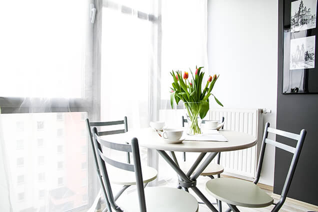Air Conditioning in a Dining Room with Flowers